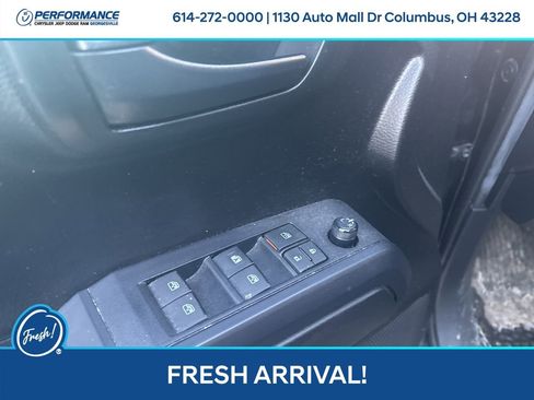 Used 2021 Toyota Tacoma SR image 18