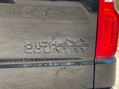 Certified 2026 Chevrolet Silverado 1500 High Country w/ Technology Package image 11