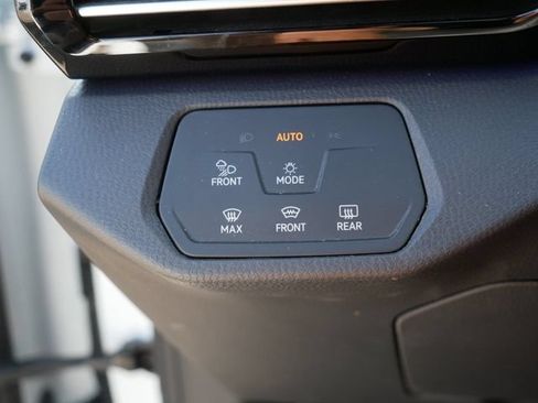 Certified 2023 Volkswagen ID.4 Pro S AWD/4WD image 24