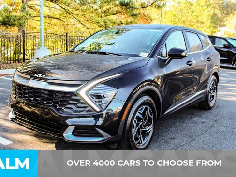 Used 2024 Kia Sportage LX image 2