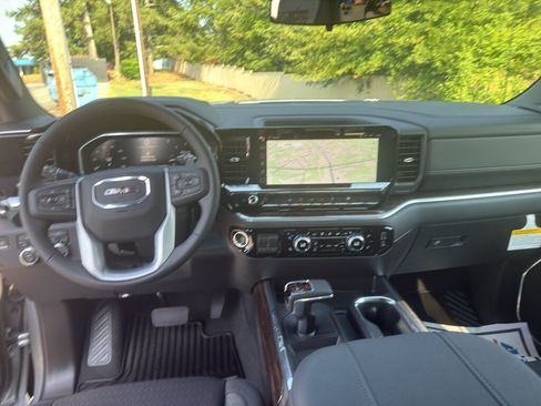 New 2026 GMC Sierra 1500 Elevation w/ Preferred Package AWD/4WD image 18