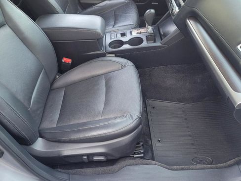 Used 2015 Subaru Legacy 2.5i Limited AWD/4WD image 28