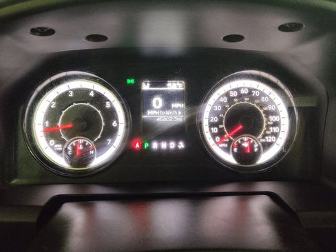Used 2018 RAM 1500 Tradesman RWD image 23