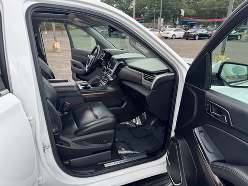 Used 2017 Chevrolet Suburban LT AWD/4WD image 26