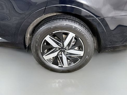 Used 2022 Kia Sorento S image 35