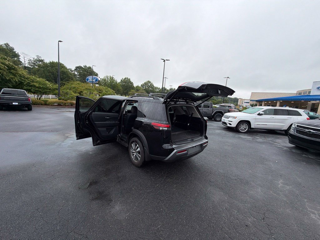 Used 2026 Nissan Pathfinder SL FWD image 20