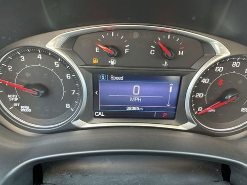Certified 2022 GMC Terrain SLE w/ Driver Convenience Package AWD/4WD image 11