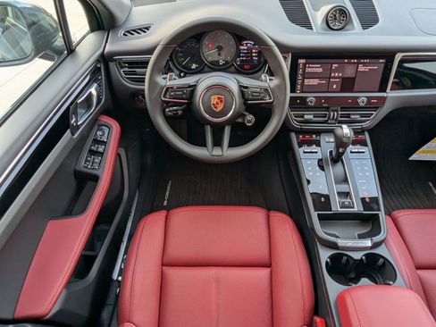 New 2026 Porsche Macan S image 15