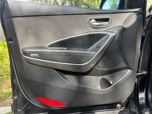 Used 2013 Hyundai Santa Fe Limited w/ Technology Pkg image 7