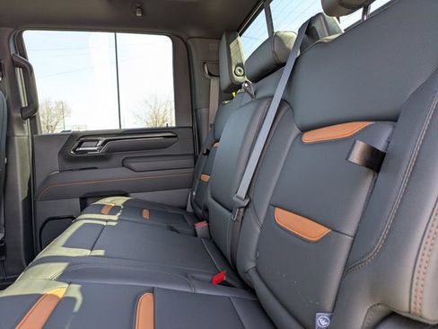 Used 2026 GMC Sierra 2500 AT4 w/ AT4 Premium Plus Package AWD/4WD image 14