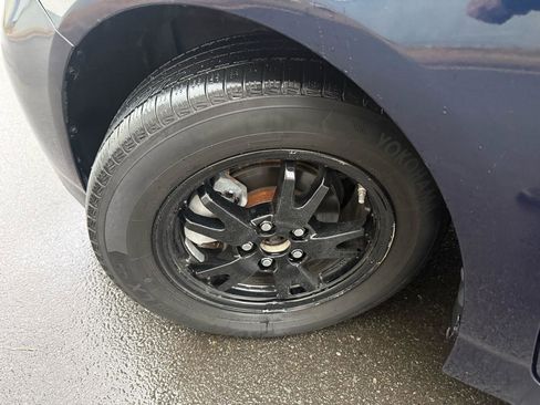 Used 2015 Toyota Prius Three image 33