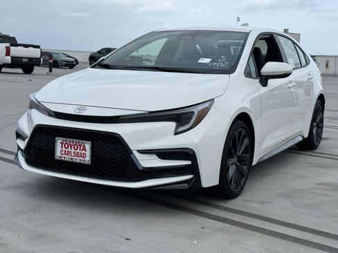New 2026 Toyota Corolla SE FWD image 11