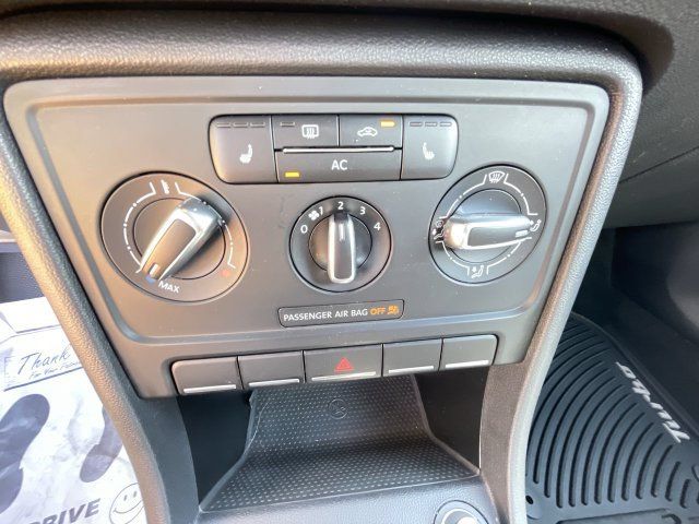 Used 2012 Volkswagen Beetle 2.0T FWD image 21