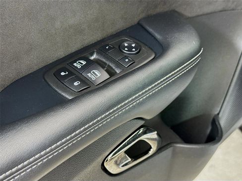 Used 2023 Dodge Challenger SRT Hellcat w/ Driver Convenience Group image 17