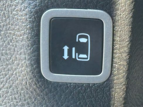 New 2026 Chrysler Pacifica Select image 19