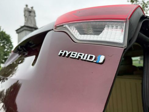Used 2017 Toyota Highlander Limited AWD/4WD image 40