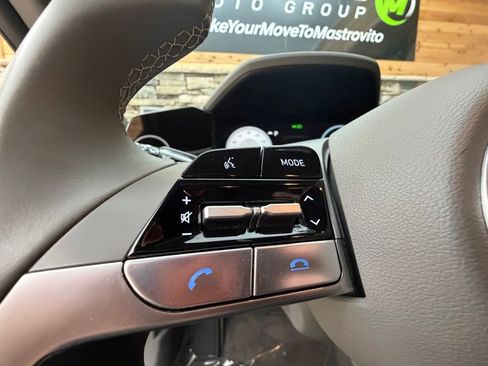 Used 2023 Hyundai Elantra SEL w/ Convenience Package image 24