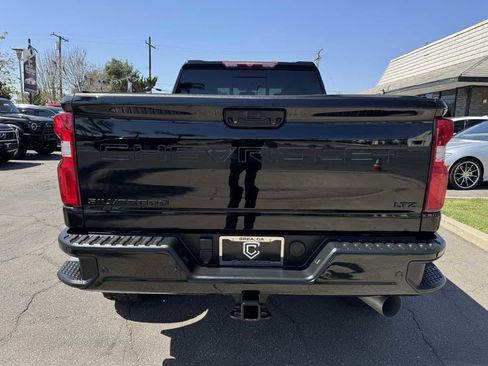 Used 2022 Chevrolet Silverado 3500 LTZ w/ LTZ Plus Package image 6