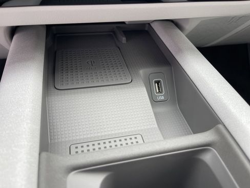 New 2025 Hyundai Ioniq 6 SEL image 28