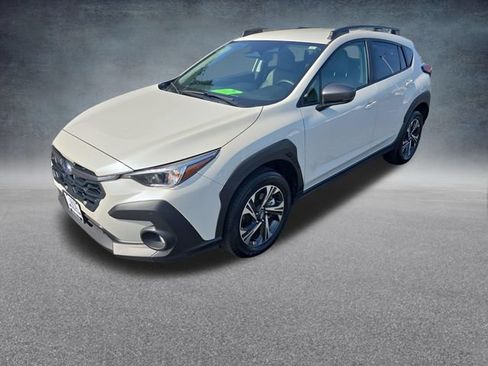 Used 2024 Subaru Crosstrek 2.0i Premium AWD/4WD image 3