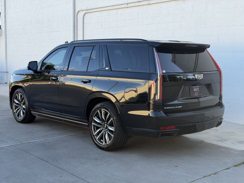 Used 2021 Cadillac Escalade Sport Platinum AWD/4WD image 5