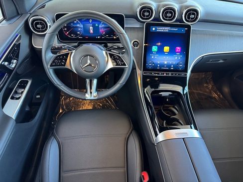 Certified 2025 Mercedes-Benz GLC 300 image 17