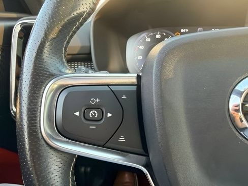 Used 2019 Volvo XC40 T5 R-Design AWD/4WD image 20