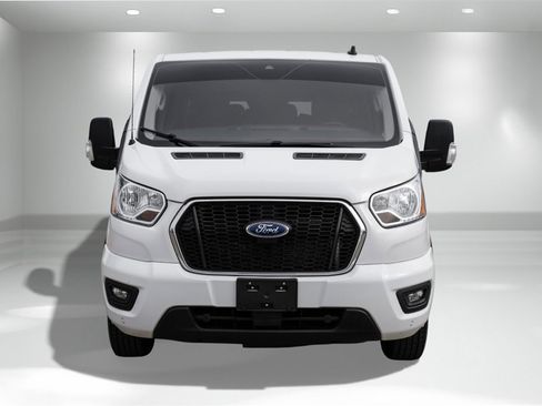 Used 2021 Ford Transit 350 XLT image 4