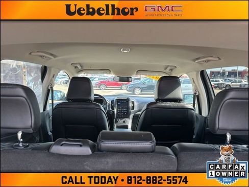 Used 2024 Ford Edge Titanium image 11
