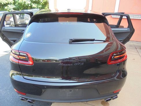 Used 2018 Porsche Macan GTS AWD/4WD image 24