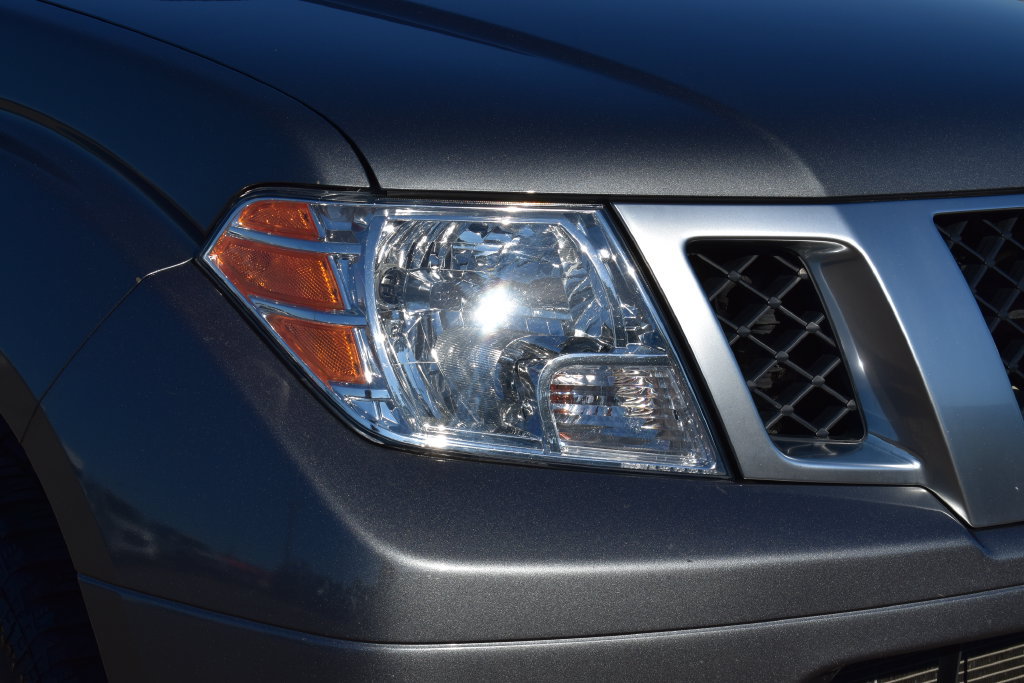 Used 2019 Nissan Frontier PRO-4X AWD/4WD image 4