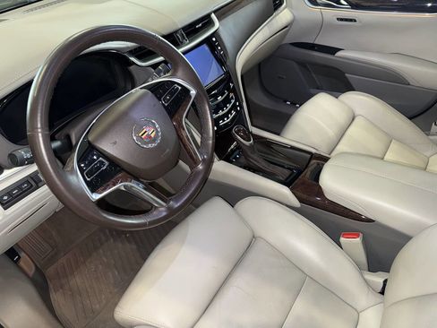 Used 2014 Cadillac XTS Platinum image 23