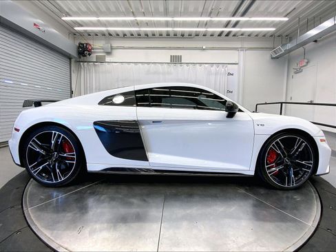 Used 2023 Audi R8 V10 performance AWD/4WD image 30