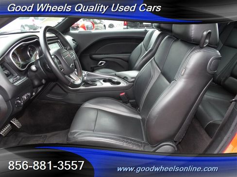 Used 2018 Dodge Challenger SXT Plus RWD image 13