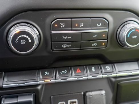 Used 2022 Chevrolet Silverado 1500 Custom Trail Boss image 23