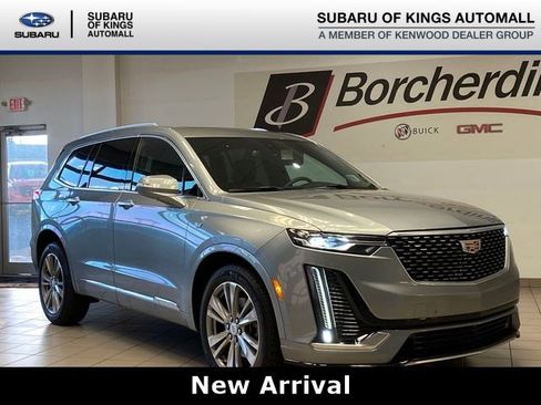 Used 2023 Cadillac XT6 Premium Luxury image 1