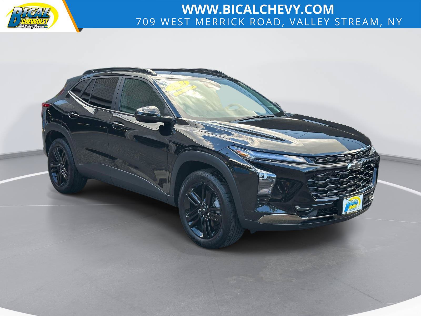 Used 2024 Chevrolet Trax ACTIV w/ Driver Confidence Package FWD image 1