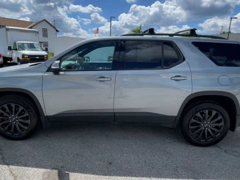 Used 2023 Chevrolet Traverse RS AWD/4WD image 7