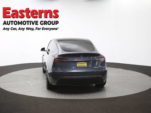 Used 2022 Tesla Model Y Performance AWD/4WD image 33