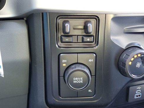 New 2026 Ford F450 XL w/ XL Chrome Package image 24