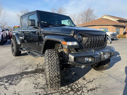 Used 2021 Jeep Gladiator Willys image 3