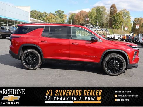 New 2026 Chevrolet Traverse LT w/ Driver Confidence Package image 1