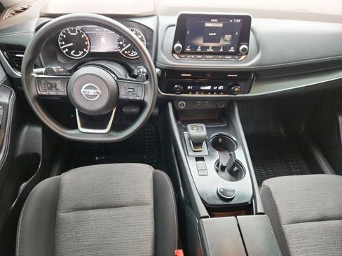 Used 2021 Nissan Rogue SV image 10