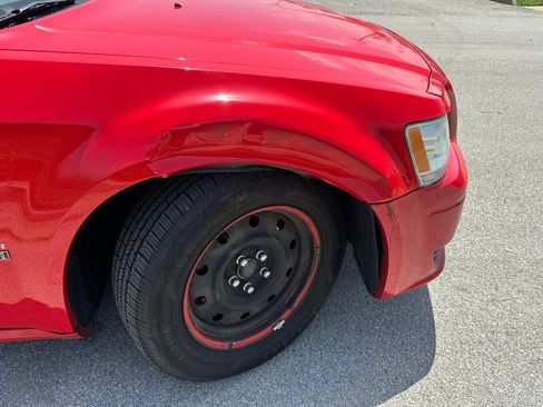 Used 2008 Dodge Magnum SXT RWD image 16