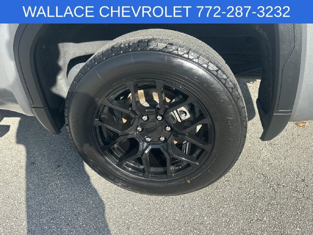 Used 2023 GMC Sierra 1500 Pro w/ Graphite Edition AWD/4WD image 11