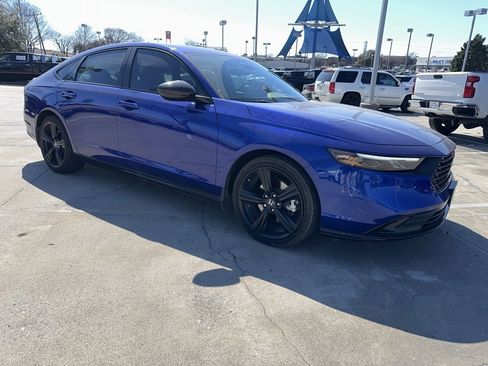 Used 2024 Honda Accord Sport image 5