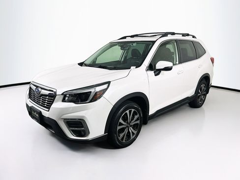 Used 2021 Subaru Forester Limited image 3