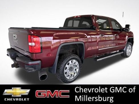 Used 2017 GMC Sierra 2500 Denali w/ Duramax Plus Package AWD/4WD image 3