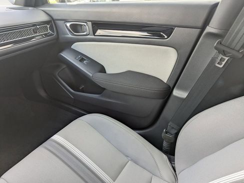 Used 2025 Honda Civic Sport image 13