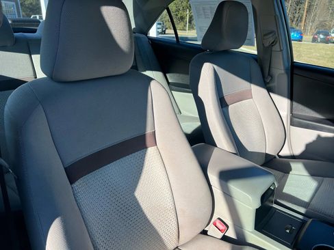 Used 2012 Toyota Camry LE image 20